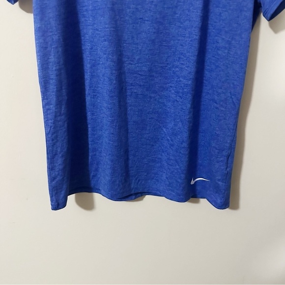 Nike Dri Fit Womens Blue Short Sleeve Shirt Size Medium - Picture 5 of 8